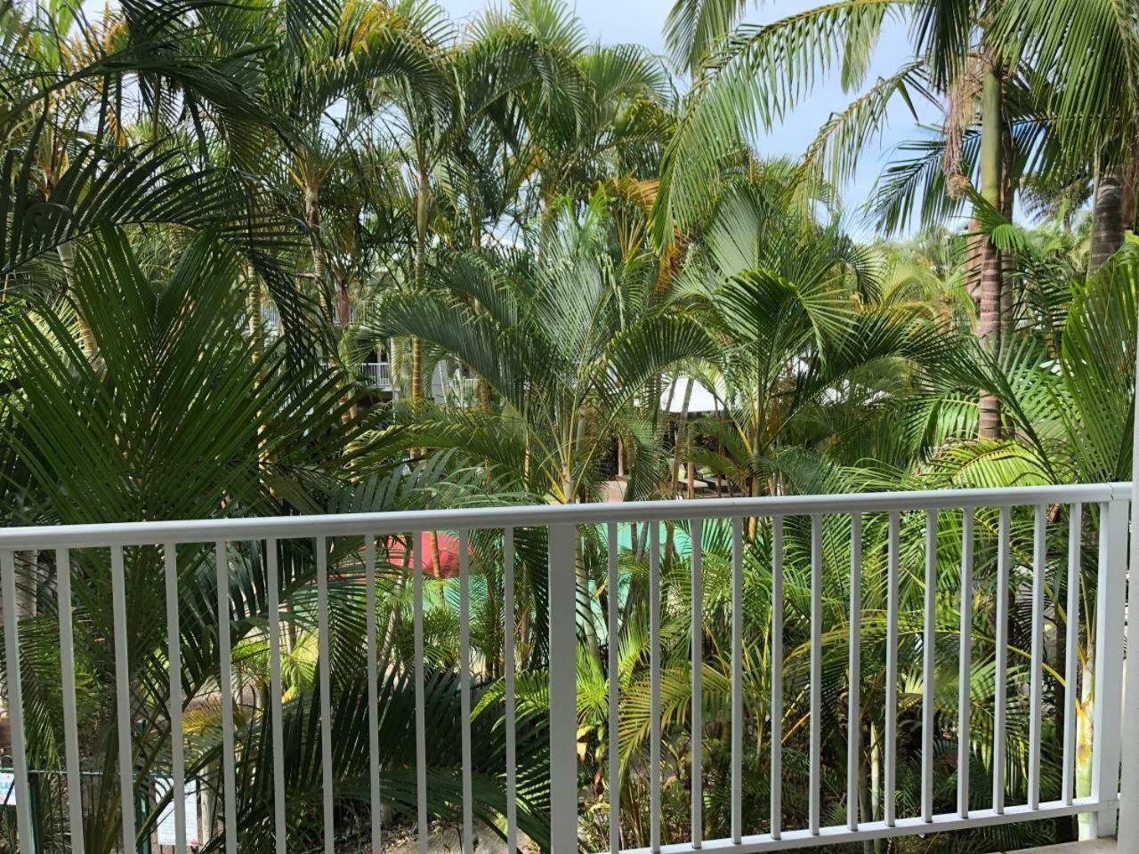 Tropical 2 Bdrm Parking Netflix Four Pools Dayspa! Noosaville Exterior photo